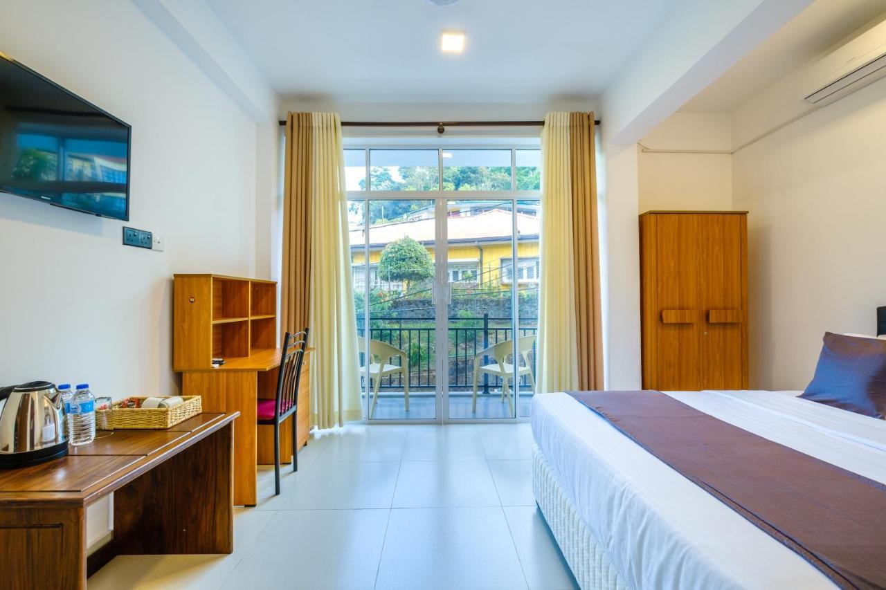 Queens Mount Ridge Kandy Exterior foto